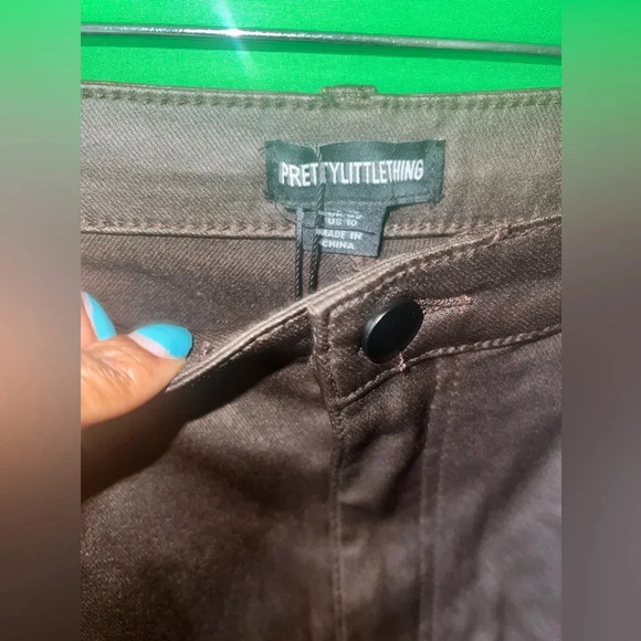 Pretty little thing brown flare, leg jeans, size 10 - Picture 4 of 7